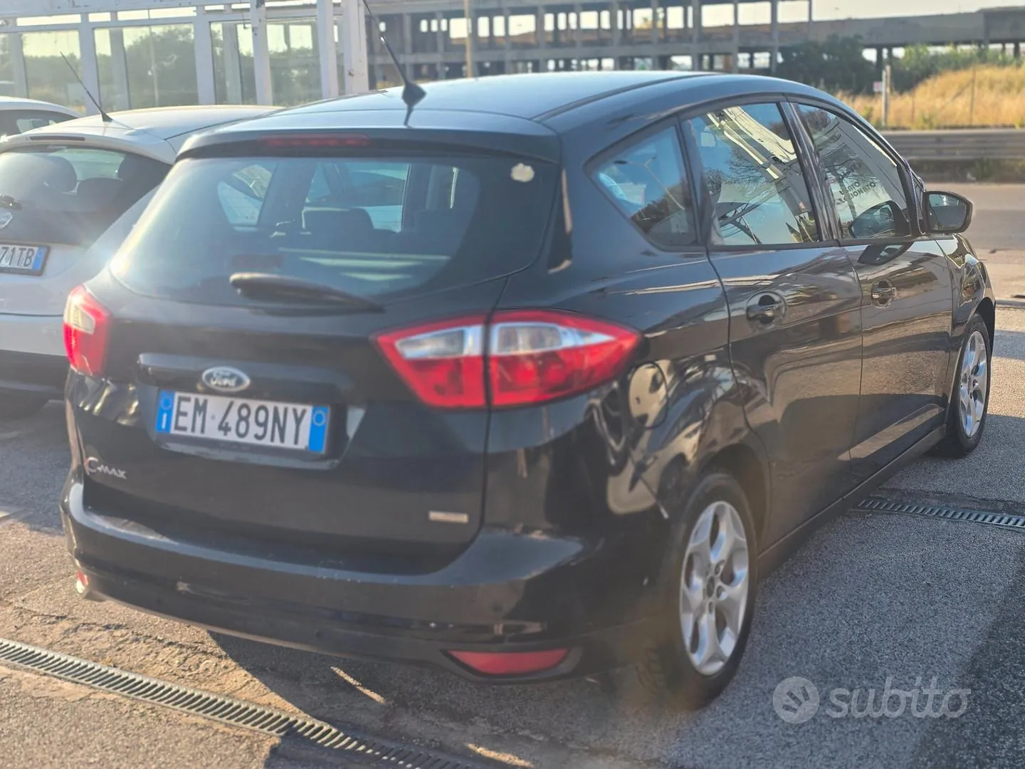 Ford C-Max 2012 photo 4