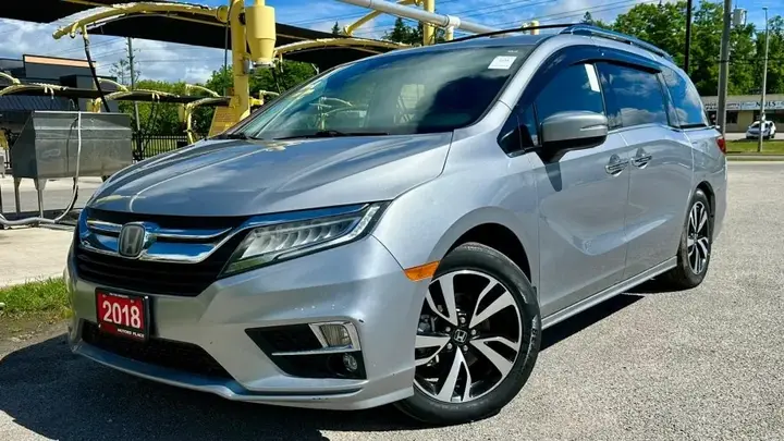 Honda Odyssey 2018 photo 2