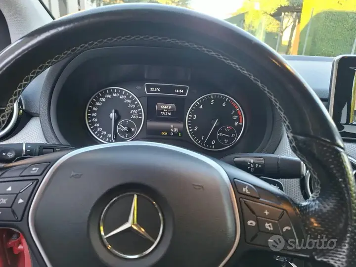 Mercedes-Benz B-Class 2013 photo 4