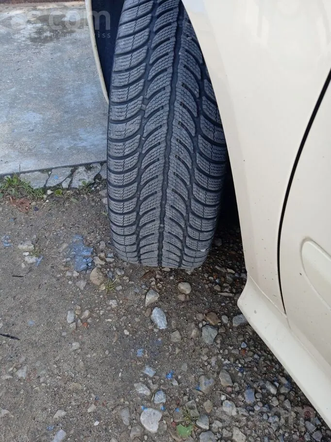 Mercedes-Benz B180 2011 photo 5