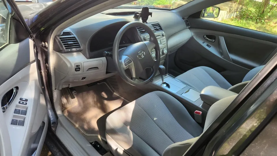 Toyota Camry 2010 photo 2