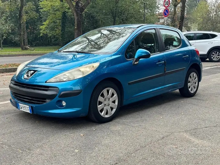 Peugeot 207