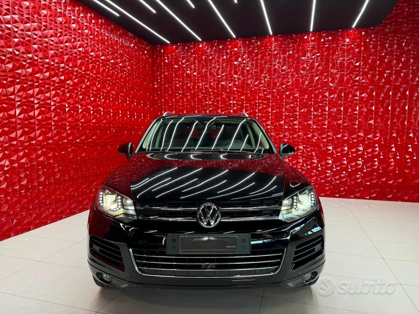 Volkswagen Touareg 2012 photo 2