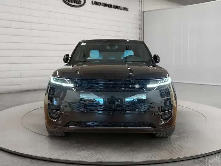 Land Rover Range Rover Sport 2026 photo 2