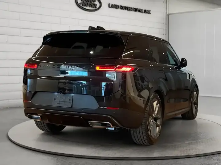 Land Rover Range Rover Sport 2026 photo 5
