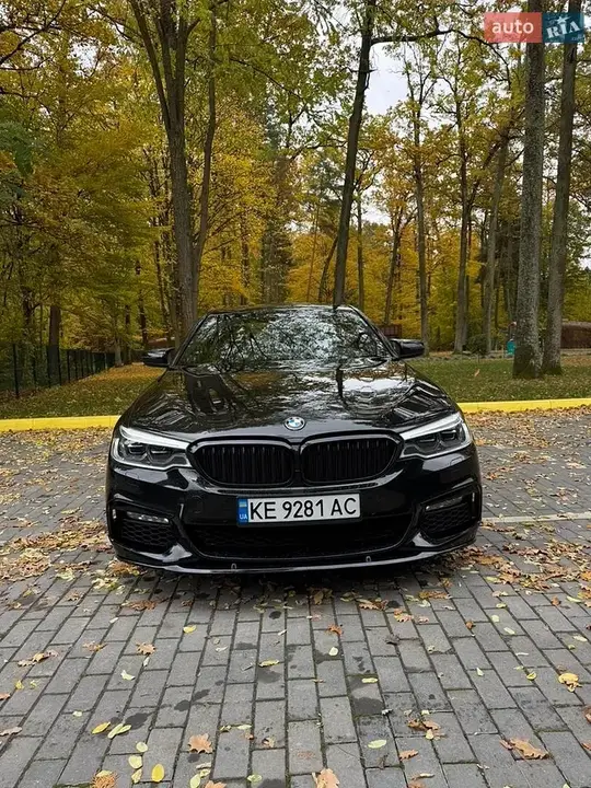 BMW 5 Series 2018 photo 2