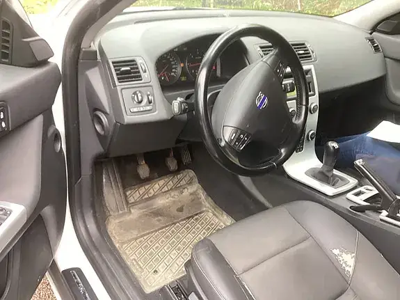Volvo V50 2010 photo 4