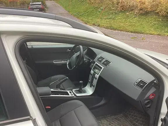 Volvo V50 2010 photo 3
