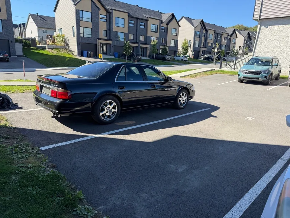 Cadillac Sts 2001 photo 4