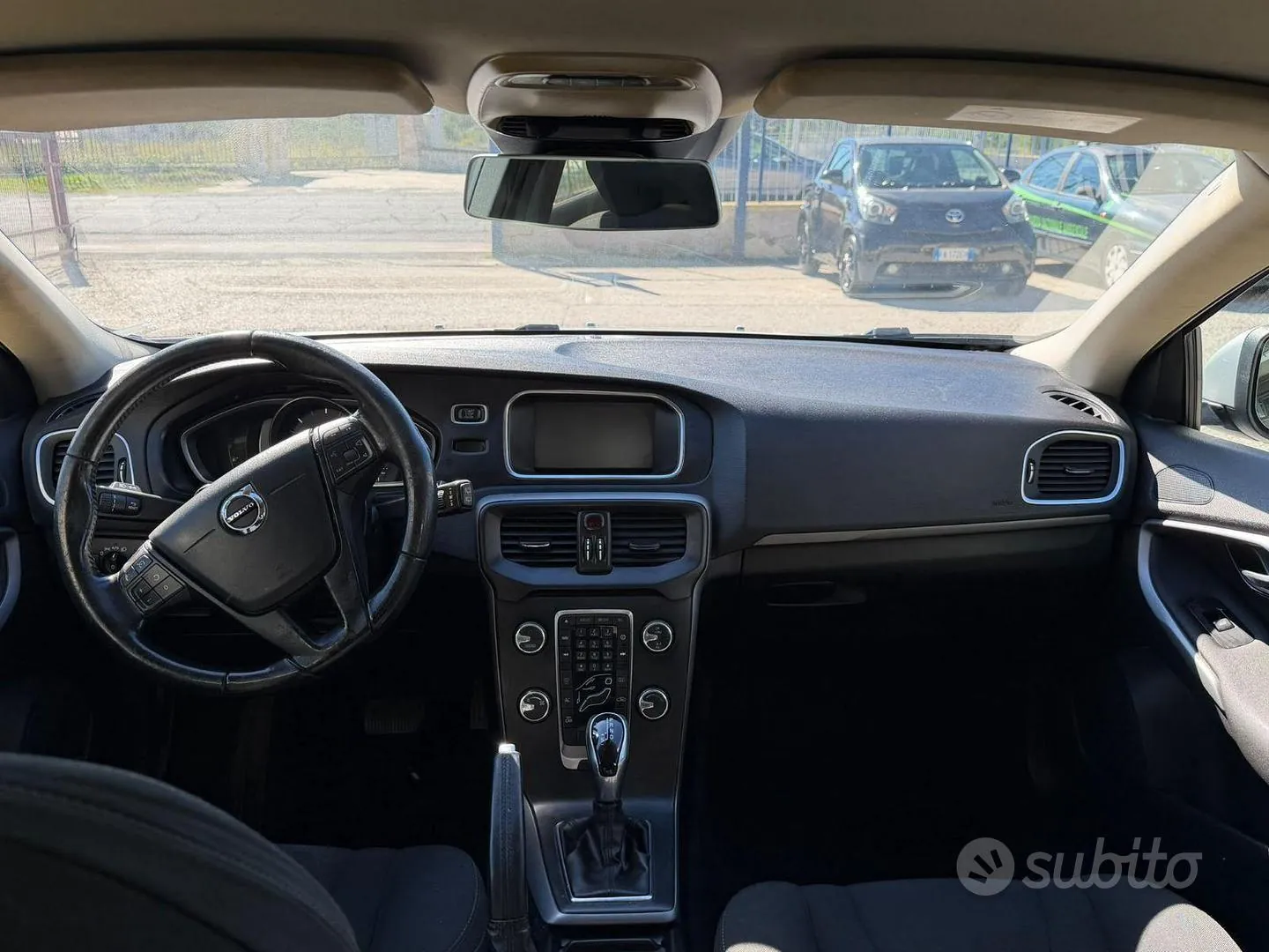 Volvo V40 2017 photo 5