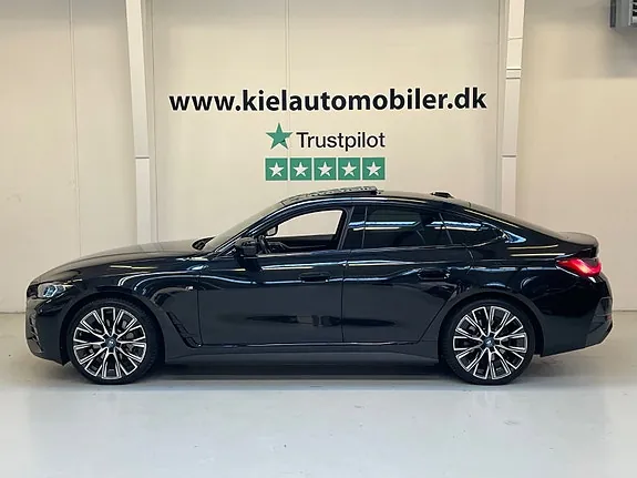 BMW I4 2023 photo 3
