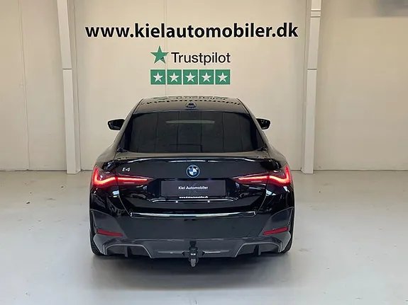 BMW I4 2023 photo 5