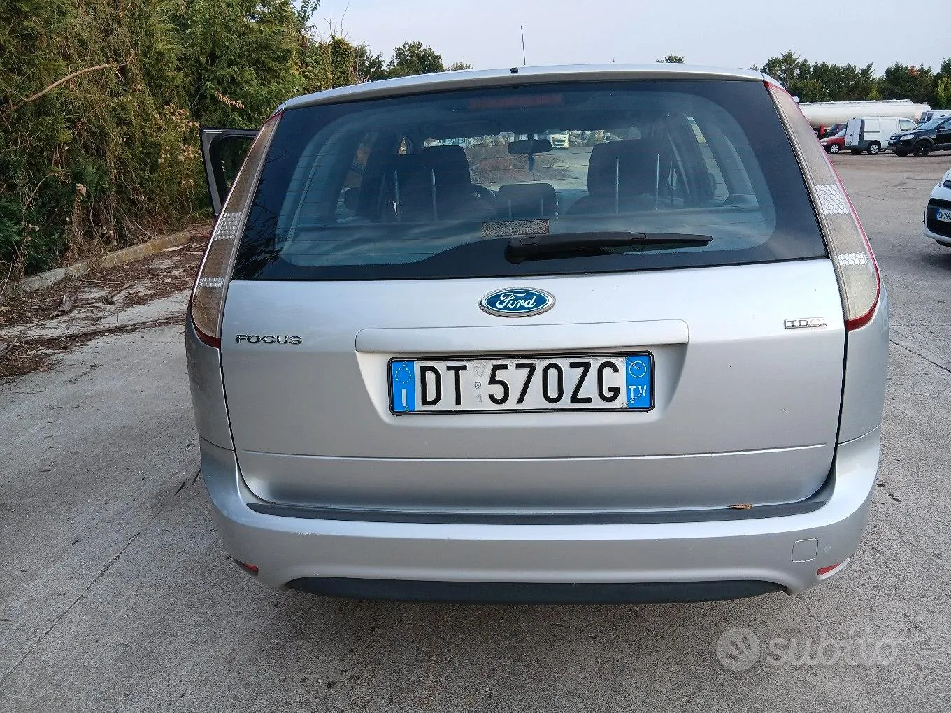 Ford Focus 2010 photo 5