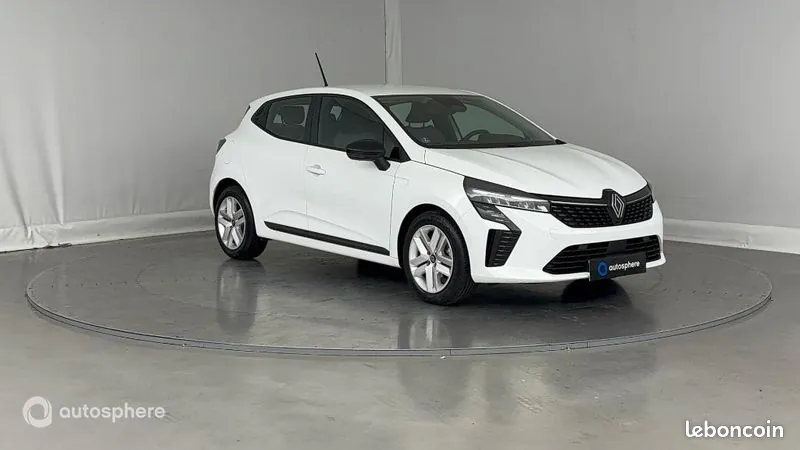 Renault Clio 2024 photo 3