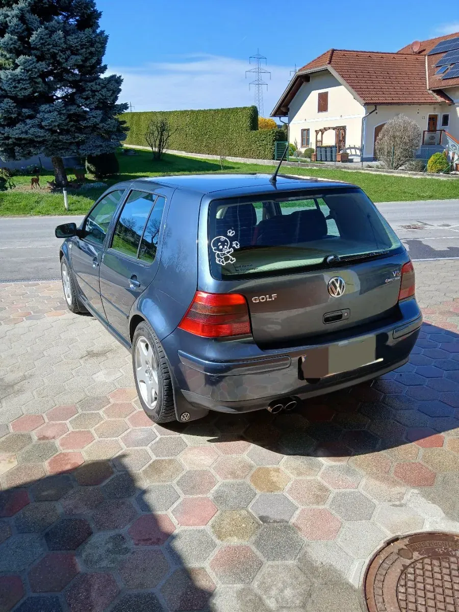 Volkswagen Golf 2002 photo 3