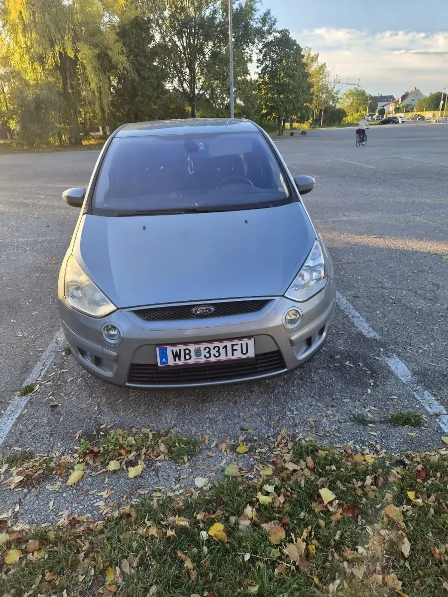 Ford S-Max 2009 photo 3