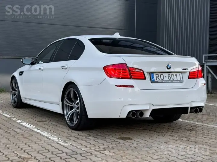 BMW M5 2016 photo 4