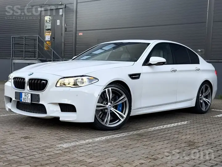 BMW M5