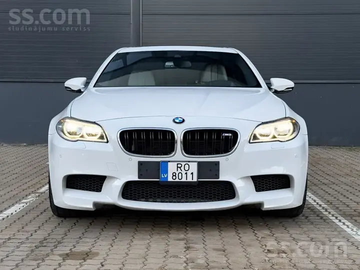 BMW M5 2016 photo 5