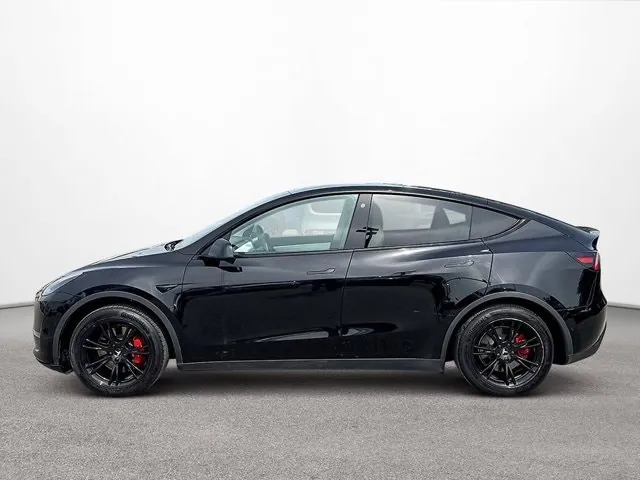 Tesla Model Y 2021 photo 2