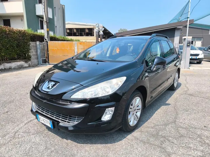 Peugeot 308 2011 photo 2