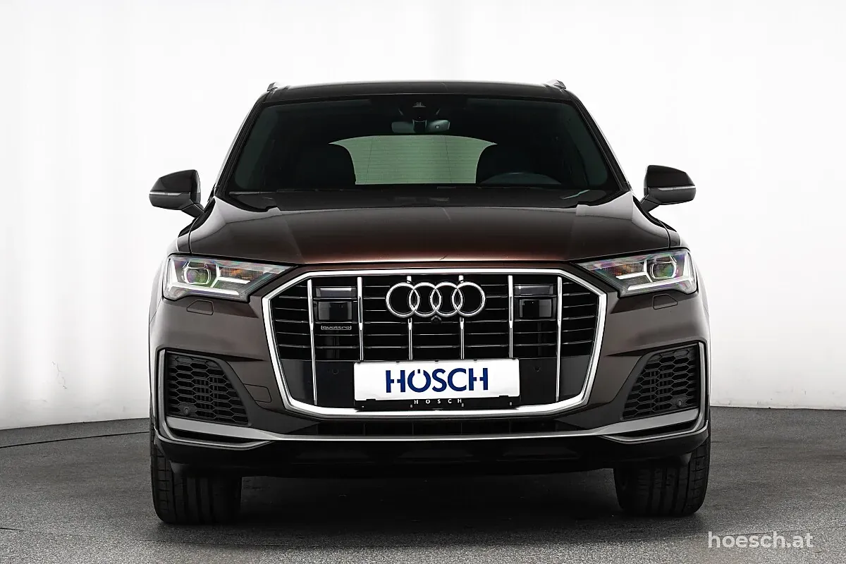 Audi Q7 2022 photo 2