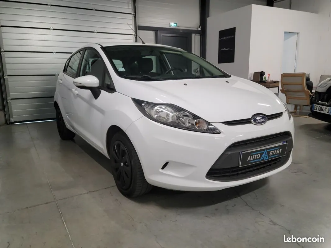Ford Fiesta 2012 photo 5