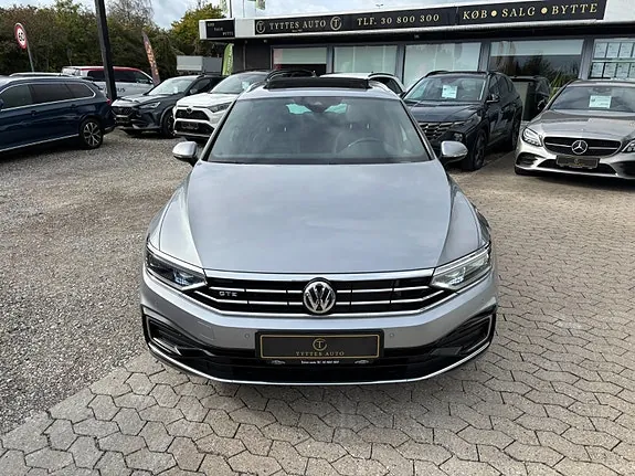 Volkswagen Passat 2020 photo 2