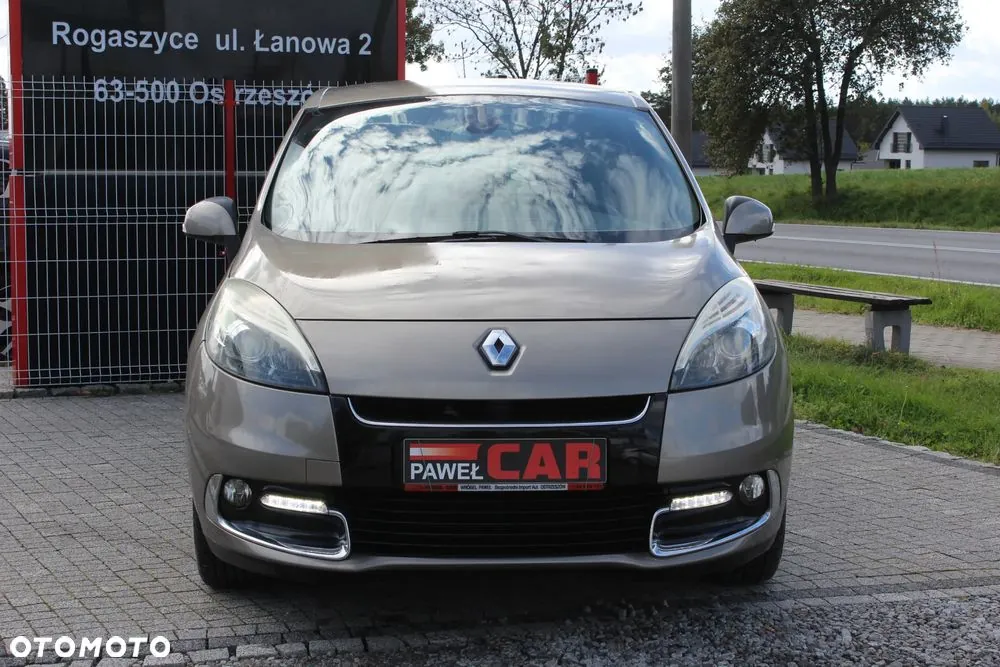 Renault Scenic 2012 photo 2