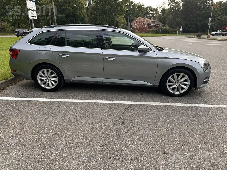 Skoda Superb 2020 photo 5