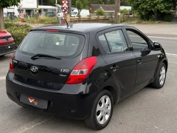 Hyundai I20 2009 photo 3