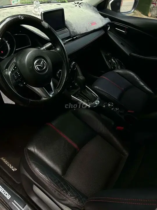 Mazda 2 2018 photo 2