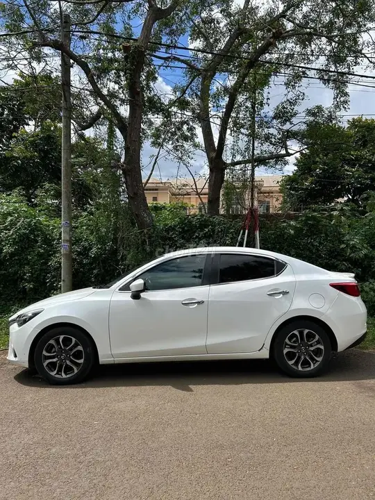 Mazda 2 2018 photo 4