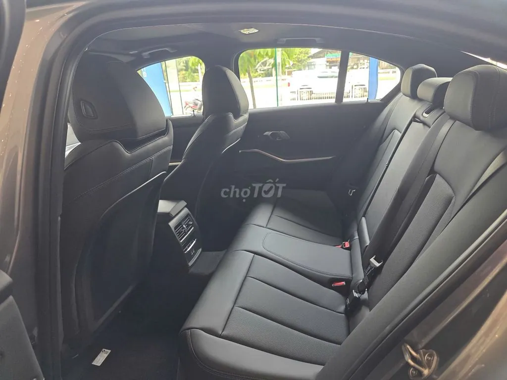 BMW 3 Series 2026 photo 5
