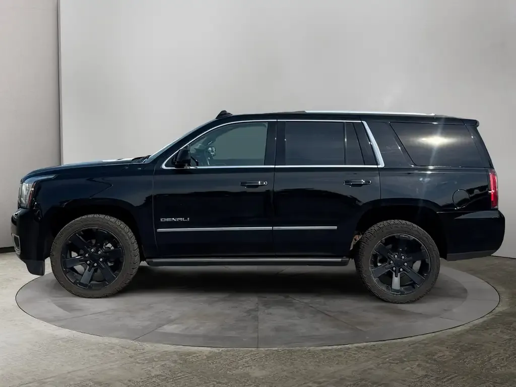 GMC Yukon 2019 photo 2
