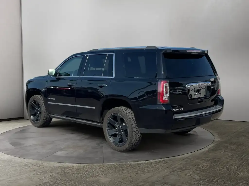 GMC Yukon 2019 photo 3