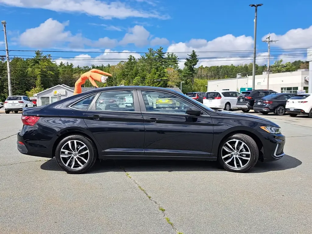 Volkswagen Jetta 2027 photo 5