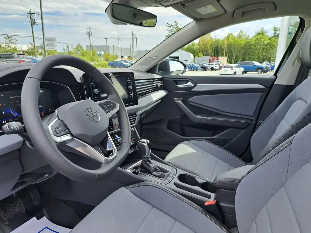 Volkswagen Jetta 2027 photo 2