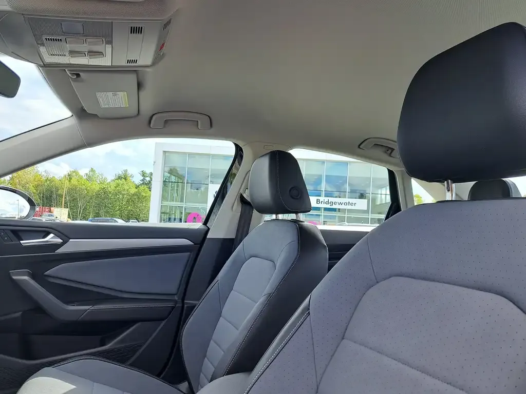 Volkswagen Jetta 2027 photo 3