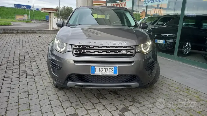 Land Rover Discovery Sport 2017 photo 2
