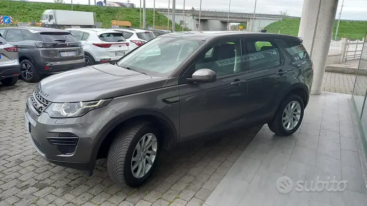 Land Rover Discovery Sport 2017 photo 3