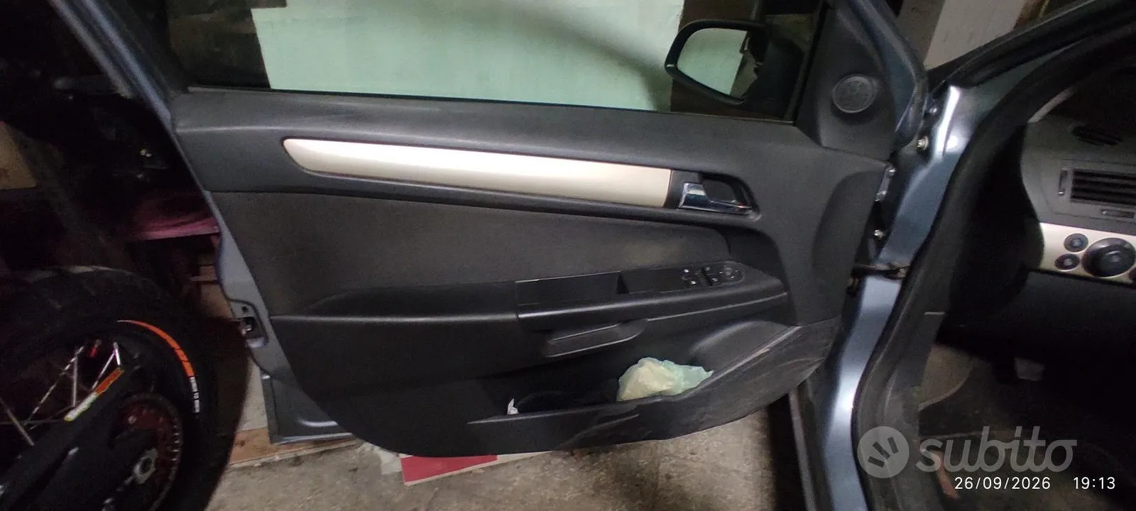 Opel Astra 2009 photo 5