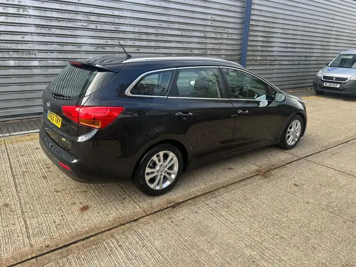 Kia Ceed 2013 photo 5