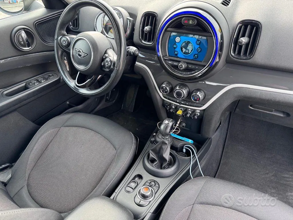 Mini Countryman 2018 photo 4