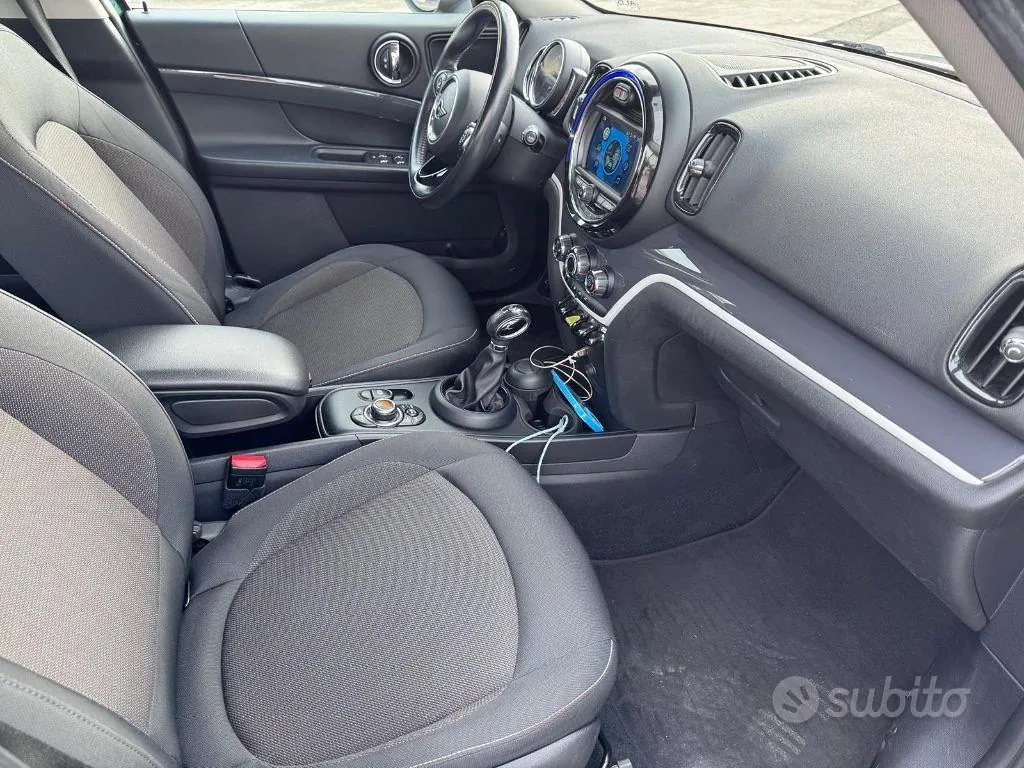 Mini Countryman 2018 photo 5