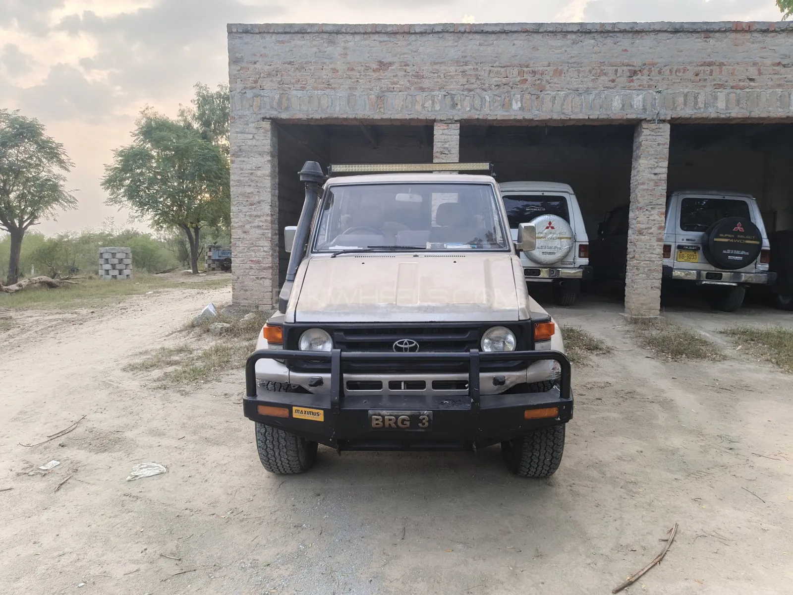 Toyota Land Cruiser
