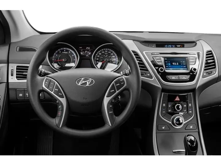 Hyundai Elantra 2016 photo 4