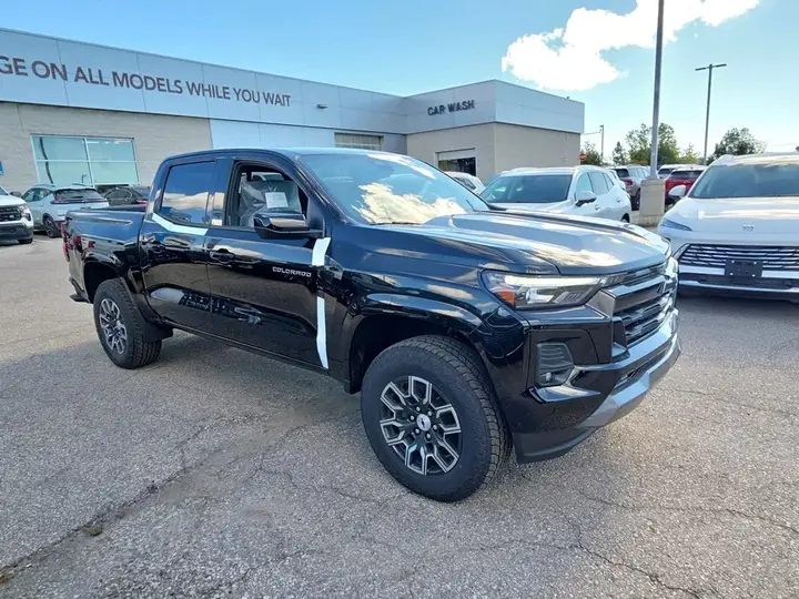Chevrolet Colorado 2026 photo 3