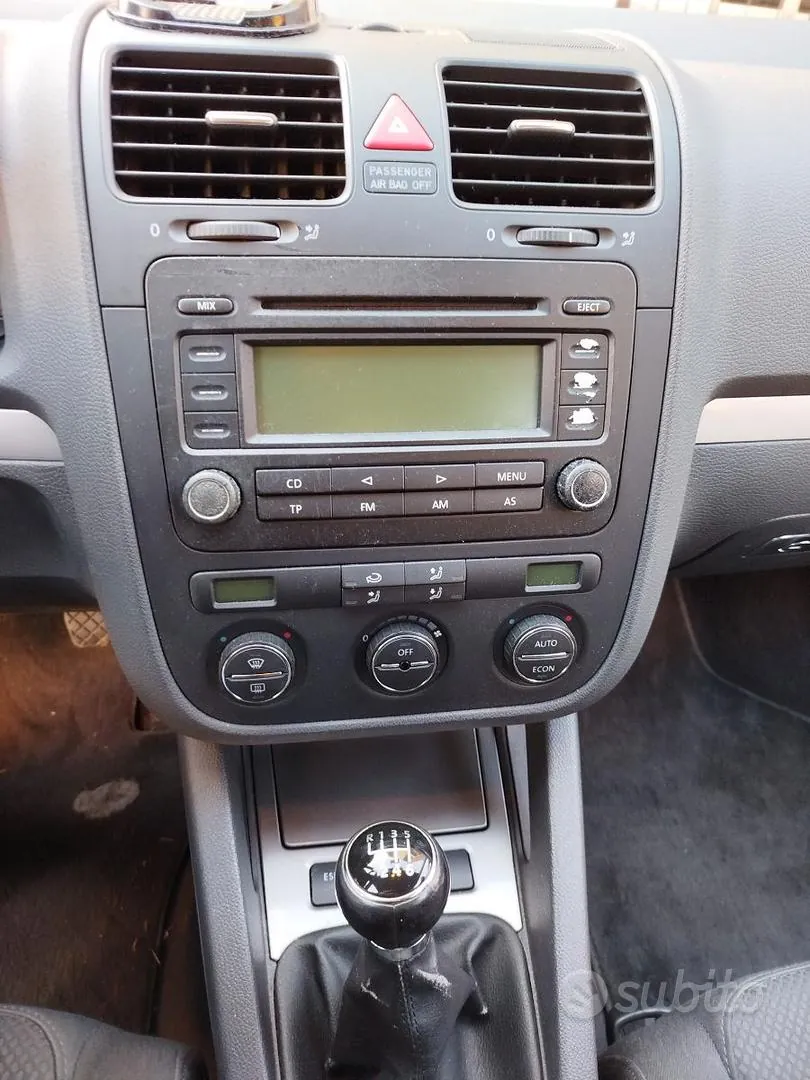 Volkswagen Golf 2004 photo 4