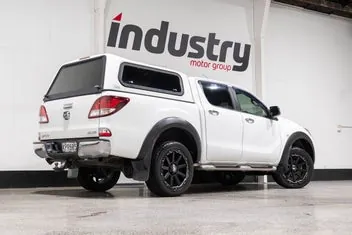 Mazda Bt-50 2017 photo 3